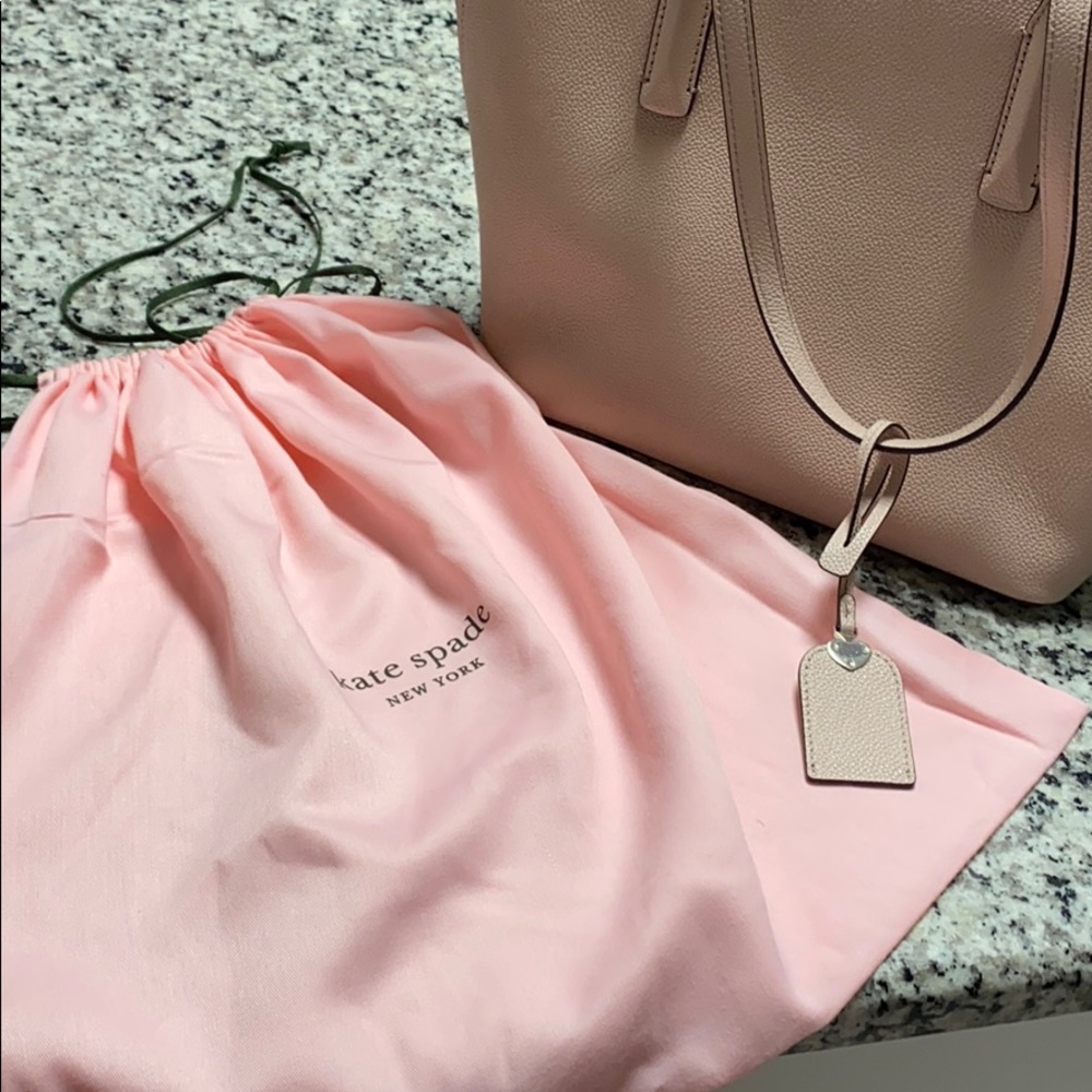 Kate Spade Purse - Picture 6 of 8